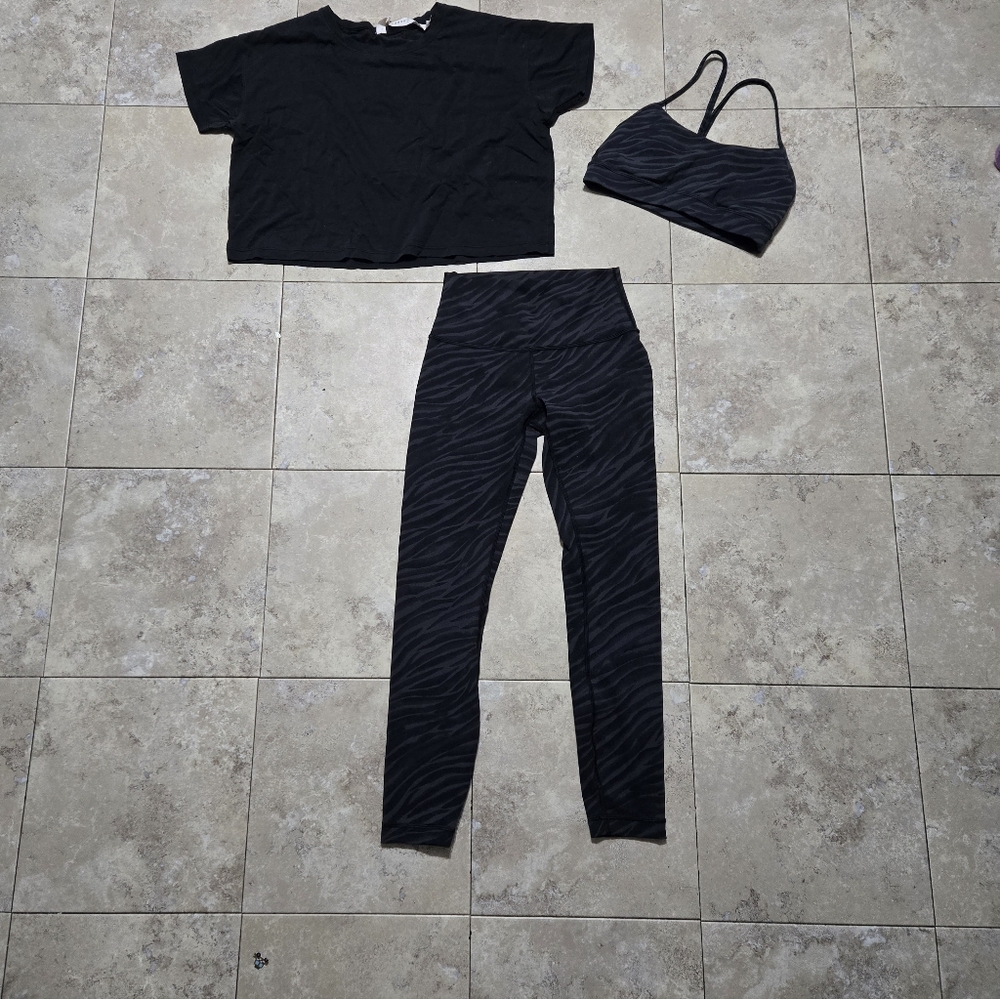 Bundle of lululemon clothes size 4-6